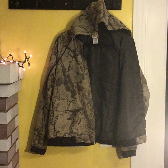 Outdoors, cold weather, hunting - Picture 3 of 3